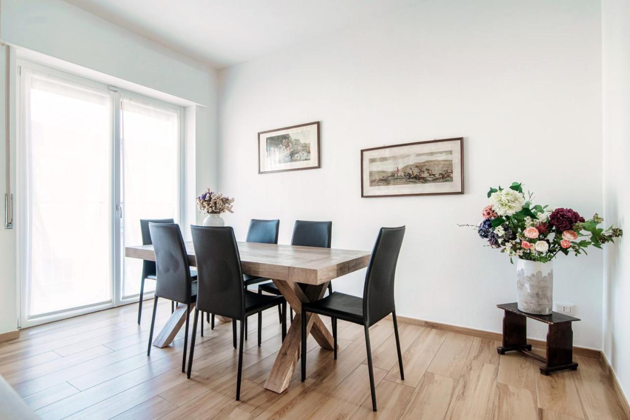 Apartmán Piazza Roma - The House Of Travelers Como Exteriér fotografie