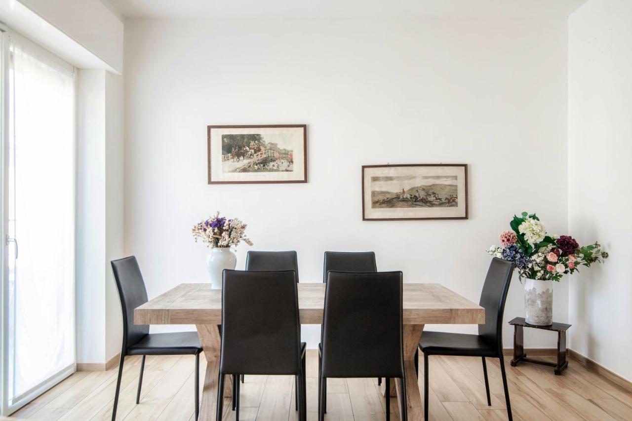 Apartmán Piazza Roma - The House Of Travelers Como Exteriér fotografie