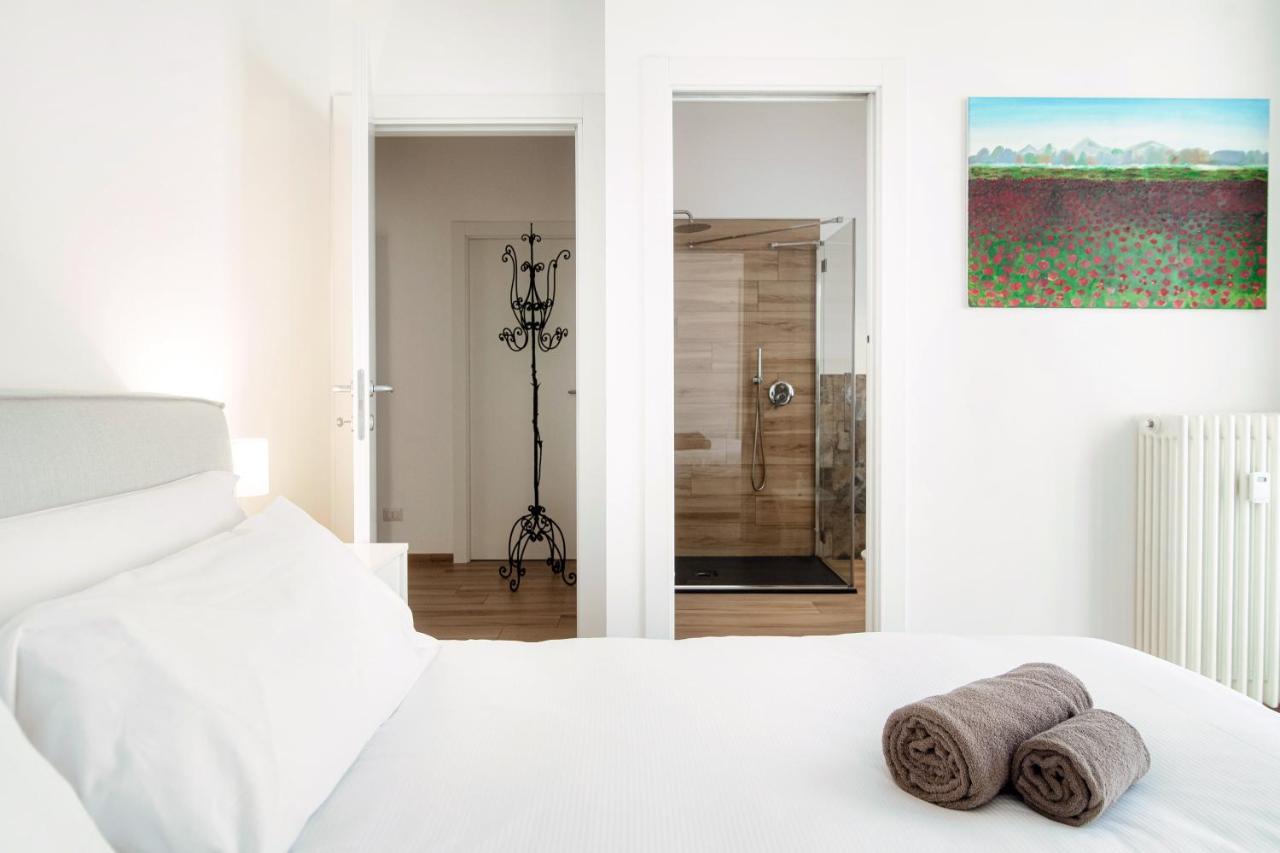Apartmán Piazza Roma - The House Of Travelers Como Exteriér fotografie