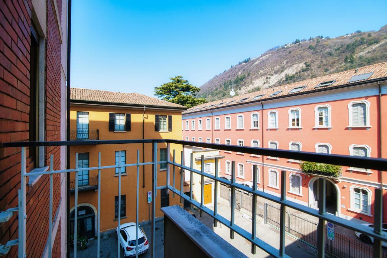 Apartmán Piazza Roma - The House Of Travelers Como Exteriér fotografie