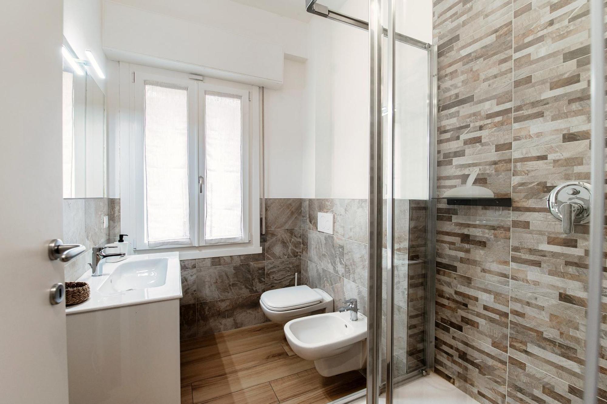 Apartmán Piazza Roma - The House Of Travelers Como Exteriér fotografie