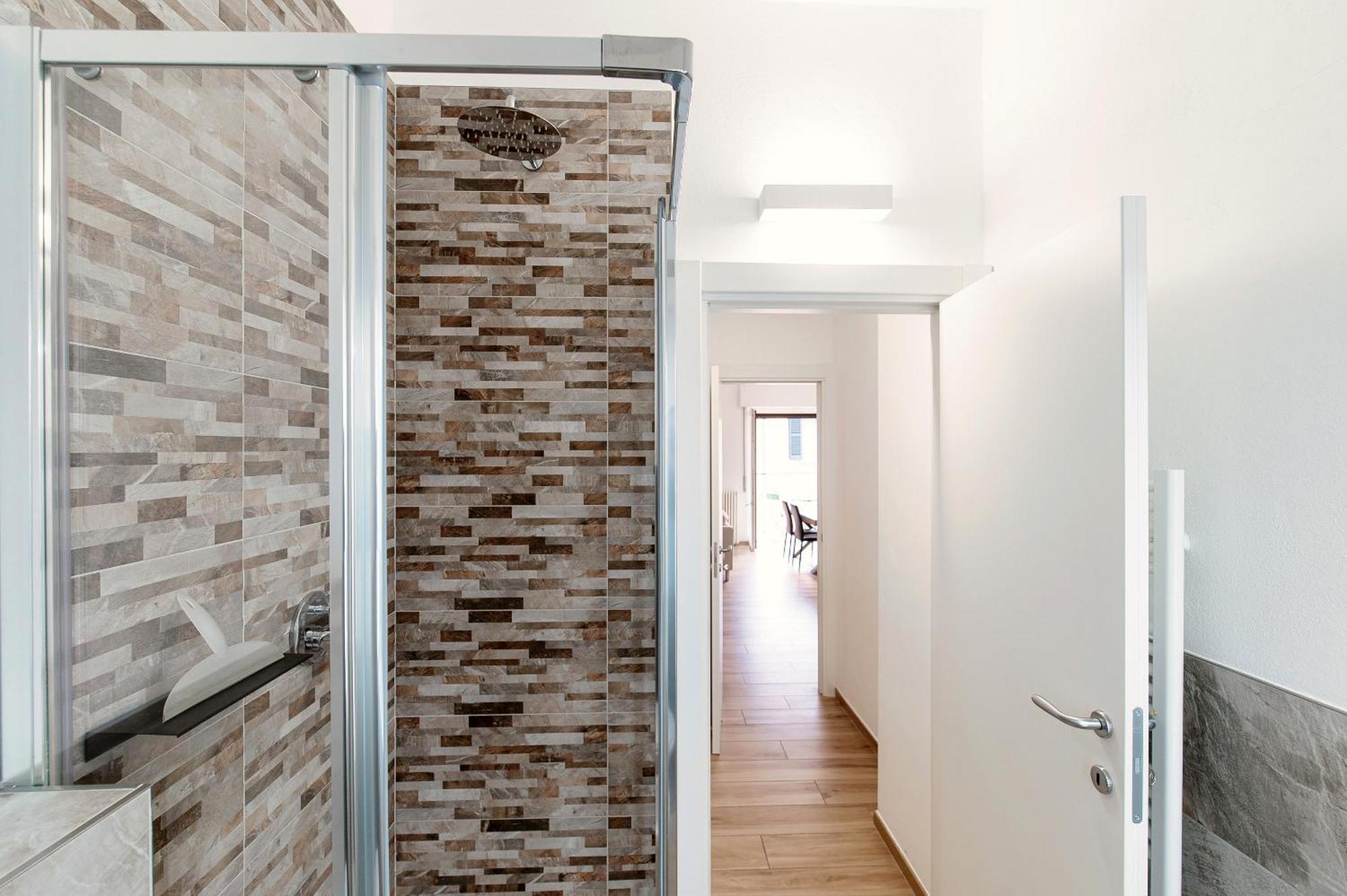 Apartmán Piazza Roma - The House Of Travelers Como Exteriér fotografie